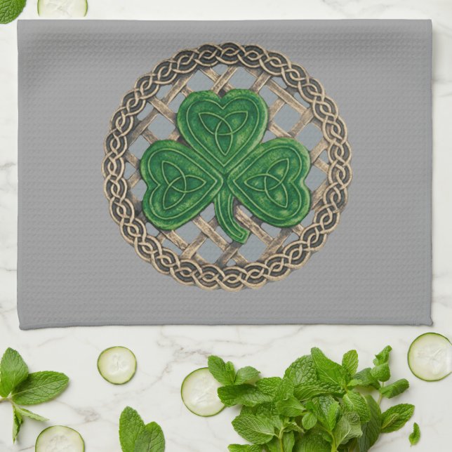 Shamrock gris sobre toalla de cocina de nudos celt (Doblado)