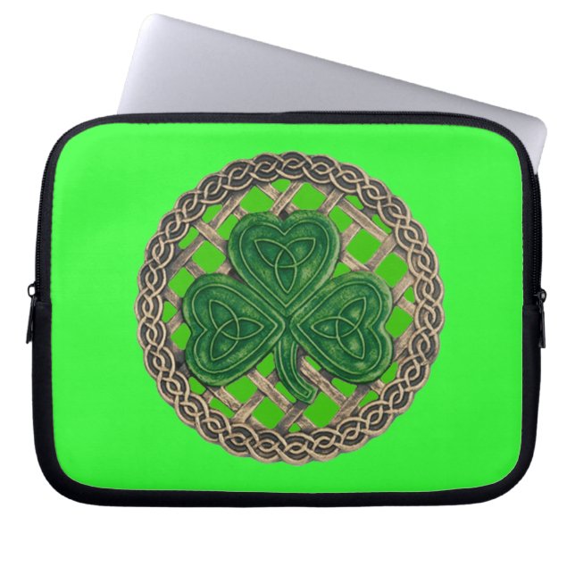 Shamrock verde en la funda para portátiles de nudo (Frente)