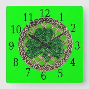 Shamrock verde y nudos celtas reloj cuadrado