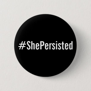 #ShePersistent, texto blanco negrita sobre botón n