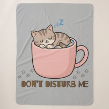 Hermosa manta de lanzamiento de gatito durmiendo e