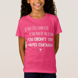 Si usted todavía mira… la camiseta linda de la