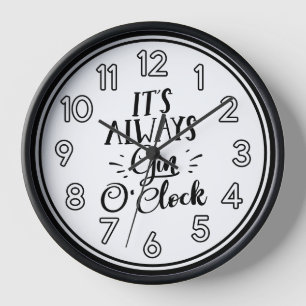 Siempre es el reloj de la pared del reloj - la bar