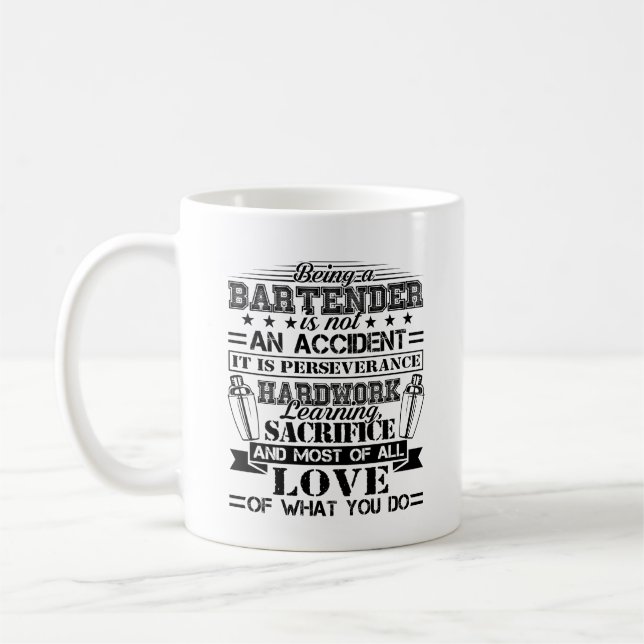 Siendo una taza del camarero (Izquierda)