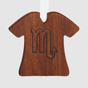 Signo zodiacal Escorpio en decoración estilo Caoba