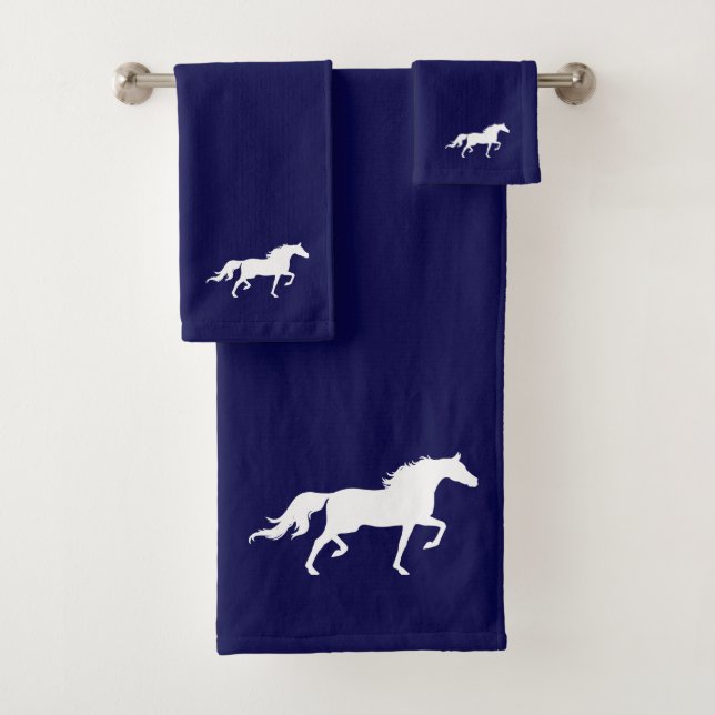 Silueta de caballo blanco sobre azul marino (In situ)
