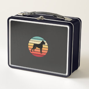 Silueta de perro boxer vintage retro al atardecer