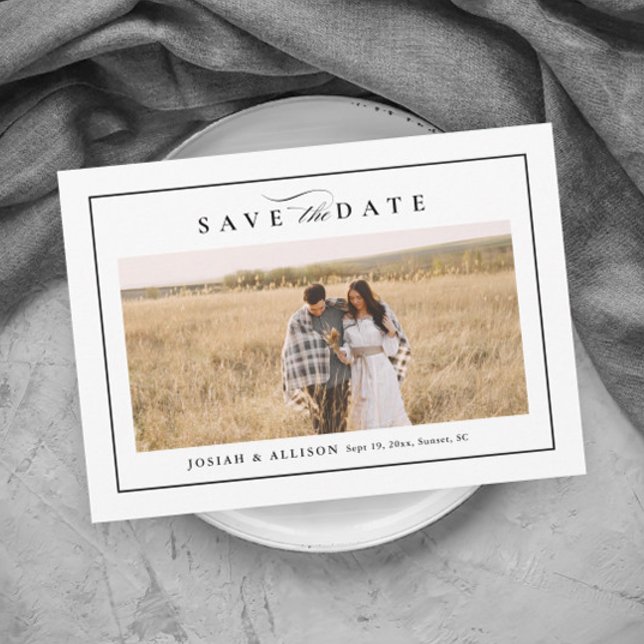 Simple foto de Boda blanco y negro Guardar la fech (Elegant black and white photo wedding save the date magnetic card.)
