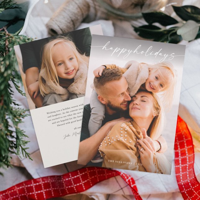 Simple foto de Navidad con letra manuscrita (Minimal happy holidays photo holiday card with handwritten overlay typography and coordinating back.)