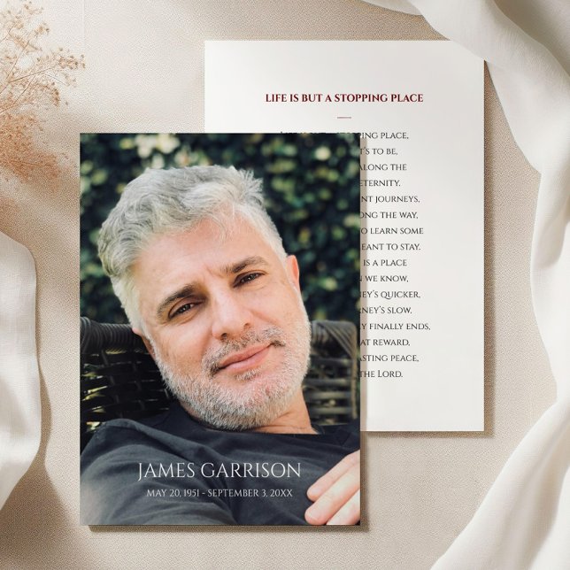 Simple tarjeta de oración de funerales rojos con f (Subido por el creador)