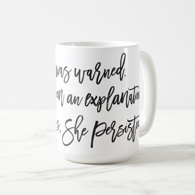 Sin embargo ella persistió taza (Anverso derecho)