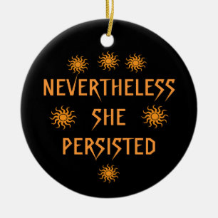 Sin Embargo, Persistió El Ornamento Naranja Oro