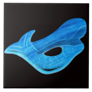 sirena azul en la teja negra