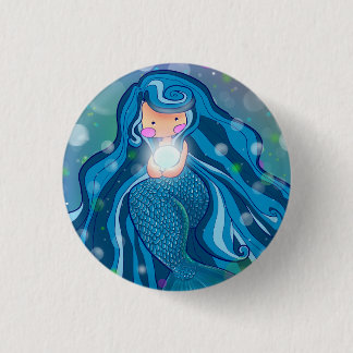 Sirena con el botón brillante de la perla