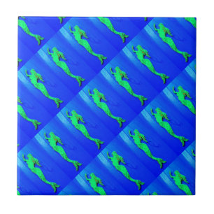 sirenas verdes sobre azulejos azules