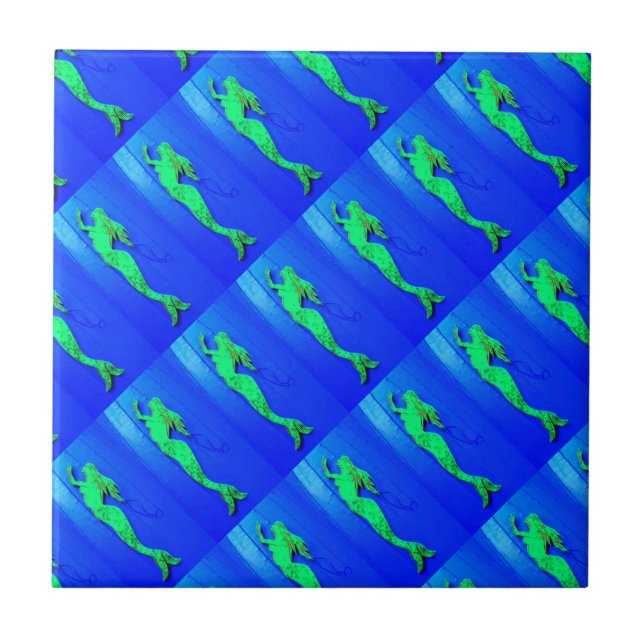 sirenas verdes sobre azulejos azules (Frente)