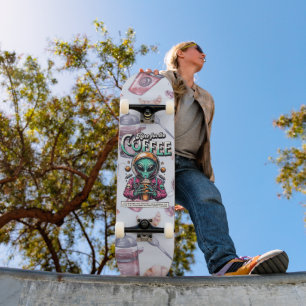 Skateboard Alien aquí para el café