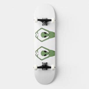 Skateboard Alien Heart Pose