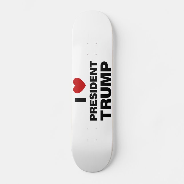 Skateboard Amo el corazón del presidente Trump (Anverso)