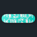 Skateboard Añadir su propio nombre personalizado Turquesa per<br><div class="desc">Añadir su propio nombre personalizado Skateboard personalizado incluye su nombre personalizado en una tipografía moderna en blanco sobre un sencillo fondo turquesa. Personalice editando el texto en el cuadro de texto proporcionado. Dé un regalo hecho por el personalizado, patineta personalizada a tu patinador favorito para Navidades, cumpleaños o tu BFF....</div>