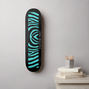 SKATEBOARD AQUÍ DIVERTIDO Y PATRÓN DE LA IMPRESIÓN ANIMAL NEG