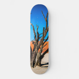 Skateboard Árbol muerto en Deadvlei, Namibia
