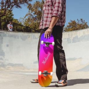 Skateboard arcoiris con nombre personalizado de te