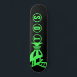 Skateboard Arma espacial personalizada<br><div class="desc">niños retro espacio de juguete pistola gráfico de skateboard deck - personaliza con las iniciales del receptor</div>