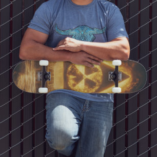 Skateboard Arte digital de símbolo radiactivo amarillo de fan