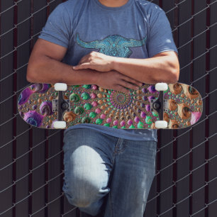 Skateboard Arte fractal en espiral vibrante y colorido