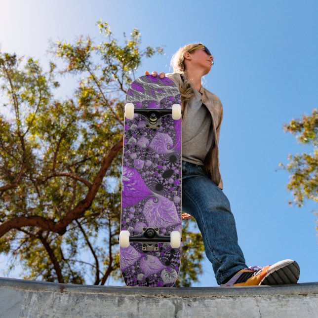 Skateboard Arte fractal monocromo púrpura (Exterior 1)