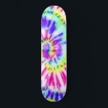 Skateboard Artsy Neon Rainbow Tie Dye Watercolor Pattern<br><div class="desc">Esta máscara de seguridad de los personalizados es perfecta para muchos profesionales, incluidos los trabajadores domésticos de las enfermerías, los trabajadores de negocios, los empleados esenciales y los civiles regulares que necesitan una capa adicional de protección. El diseño está decorado con un trazo giratorio de color arcoiris amarillo neón, rosa,...</div>
