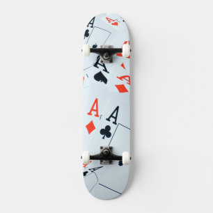 Skateboard Ases En Una Composición En Niveles,