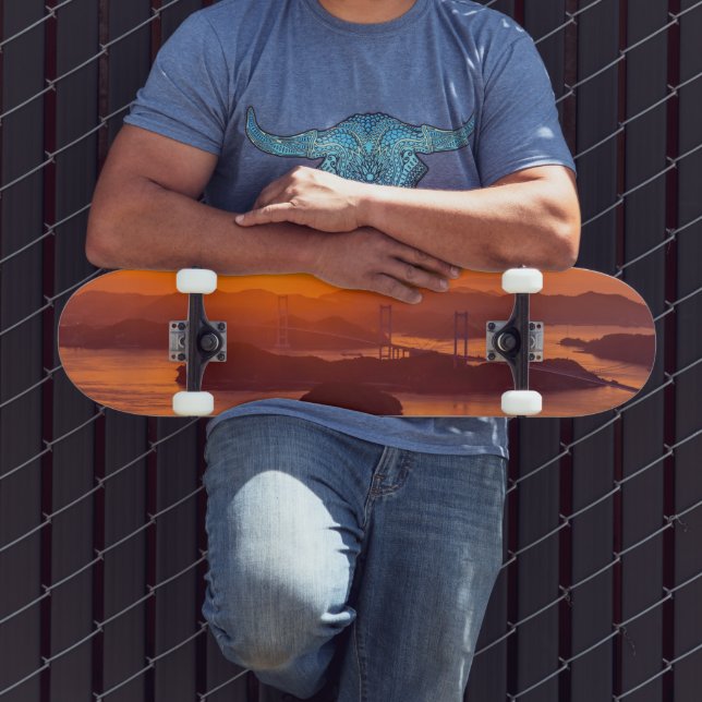 Skateboard Atardecer de niebla en el puente Kurushima Kaikyo  (Exterior 3)