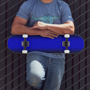 Skateboard Azul eléctrico sólido