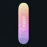 Skateboard azul rosa amarillo unicornio arcoiris purpurina os<br><div class="desc">color azul rosa amarillo unicornio arcoiris purpurina sombrío skateboard ,  añada tu nombre</div>