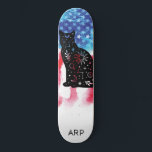 Skateboard *~* Bandera azul blanca roja del COSMIC militar<br><div class="desc">*Refuerzo energético / imprima silueta COSMIC CAT en la bandera de los Estados Unidos * Bandera Patriótica Americana con silueta COSMIC CAT . ... Este diseño presenta la bandera estadounidense de los Estados Unidos, también conocida como "Vieja Gloria" y "Estrellas". El diseño de la bandera acuarela americana incluye los colores...</div>