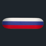 Skateboard Bandera de Rusia<br><div class="desc">No dude en para modificar el diseño según sus propias preferencias. Usted puede cambiar la ubicación del diseño, la orientación, los colores de fondo y el tamaño. También, usted puede añadir su propio texto, o el lema fijó su fuente, ubicación y tamaño, toda para crear el último regalo personal para...</div>