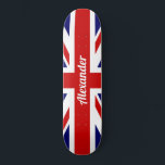 Skateboard Bandera del Reino Unido/Unión Jack | Personalizado<br><div class="desc">NewParkLane - Skateboard personalizado, con la bandera nacional del Reino Unido; el Union Jack. Fácil de personalizar en Zazzle con su propio texto para un diseño personalizado. Todos los estilos de texto, colores, tamaños se pueden modificar para adaptarlos a sus necesidades. Proteja esta colección para ver los elementos coincidentes. ¿Tienes...</div>