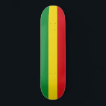 Skateboard Bandera rastafariana rasta etíope<br><div class="desc">Los colores rojo, verde y amarillo representan la bandera del rastafari, pero también es una bandera de Etiopía. Este es un regalo de alta calidad de Rasta y un gran diseño para todos los rastafaris. Visite nuestra tienda para encontrar más regalos geniales de rasta y otras ideas de regalo de...</div>