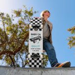 Skateboard Bebé a bordo del tablero de patines Baby Shower<br><div class="desc">Bebé a bordo del Baby Shower Welcome Sign! Prepárate para llevar tu ducha de bebé al siguiente nivel con los diseños de ducha de bebé de Creative Union Design! Este fantástico diseño de skateboard le dará la vuelta a la cabeza y sonrisas cuando sus invitados lean Baby on Bors. Con...</div>