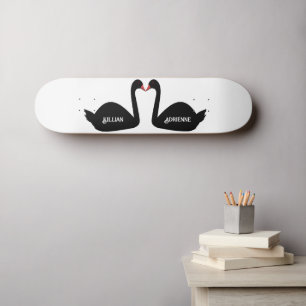 Skateboard Boda gótico besando nombres personalizados de cisn