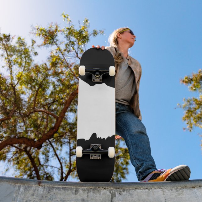 Skateboard Bold Black with Classic White Unique Stylish (Exterior 1)