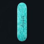 Skateboard Brillante Mint Green Personalizado<br><div class="desc">Patineta femenina personalizada con tu primer nombre en un guión a la moda contra un fondo verde de menta brillante, </div>