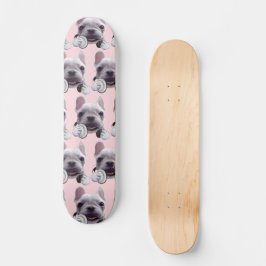 Skateboard Bulldog francés con Ilustracion de audífonos