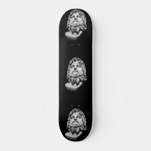 Skateboard Busto de mármol grecorromano clásico en blanco y n