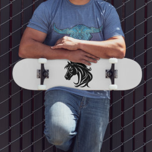 Skateboard Cabeza de caballo negro magnífico