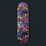 Skateboard Caída de la Marina de Borgoña Mostaza Acuarela Flo<br><div class="desc">Este elegante diseño artístico es perfecto para una mujer moderna y elegante. Tiene un patrón de ramo rojo borgoña pintado a mano, azul marino, amarillo mostaza, verde esmeralda y azul clásico de la cascada y otoño, flores y hojas sobre un simple fondo burdeos morado. Es artístico, moderno, rústico, bonito, único...</div>