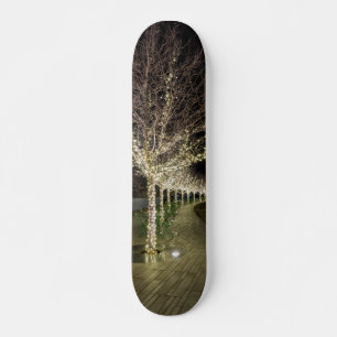 Skateboard Camino de árboles brillantes