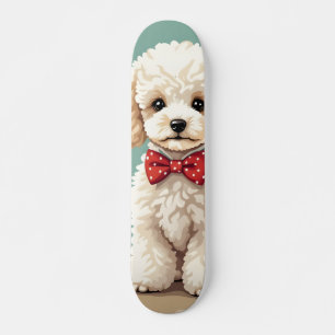 Skateboard Caniche blanco adorable con corbata de lazo